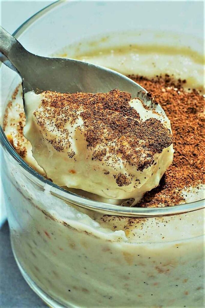 Rizogalo-Greek-rice-pudding-with-cinnamon