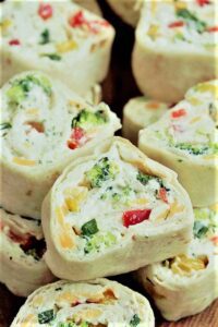 cream-cheese-tortilla-vegetarian-pinwheels